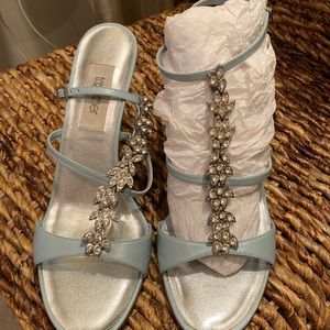 Beautiful and sparkling high heels!!!!